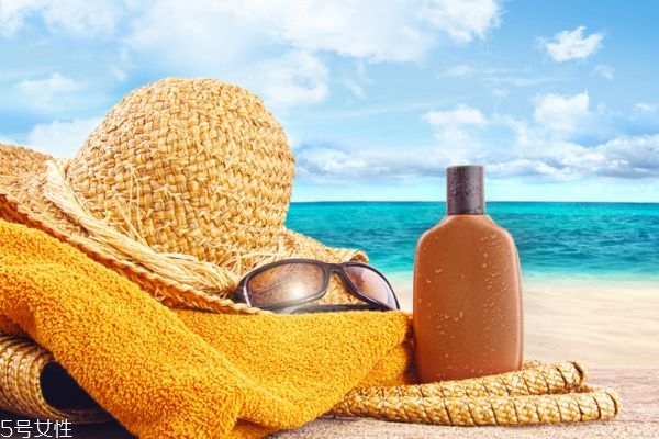 防曬霜可以經常使用嗎 防曬霜會傷害皮膚嗎