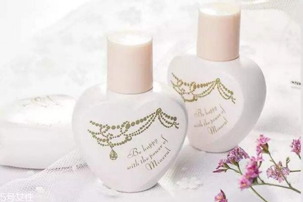 日本必買的粉底液有哪些 日本口碑最好的粉底液 日本必買的粉底液有哪些 日本口碑最好的粉底液