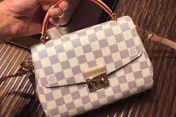 秋季好看實(shí)用的單肩包 適合初冬的包包有哪些