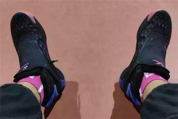 安踏kt5耐磨嗎 kt5適合打水泥地嗎 安踏kt5耐磨嗎 kt5適合打水泥地嗎