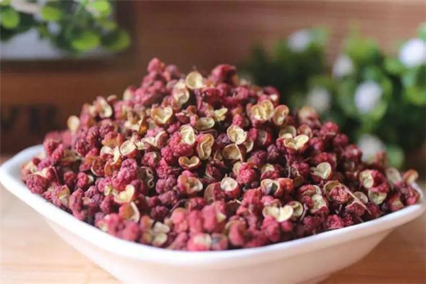 花椒泡腳泡幾天最合適 花椒泡腳泡多少分鐘 花椒泡腳泡幾天最合適 花椒泡腳泡多少分鐘