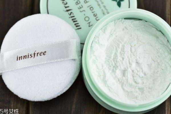 定妝粉哪個牌子好用 定妝粉結(jié)塊了怎么辦 定妝粉哪個牌子好用 定妝粉結(jié)塊了怎么辦