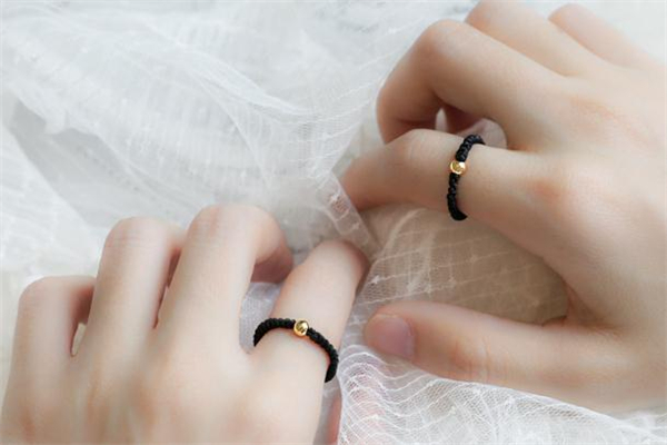 轉(zhuǎn)運珠戒指多少錢 轉(zhuǎn)運珠戒指在哪買