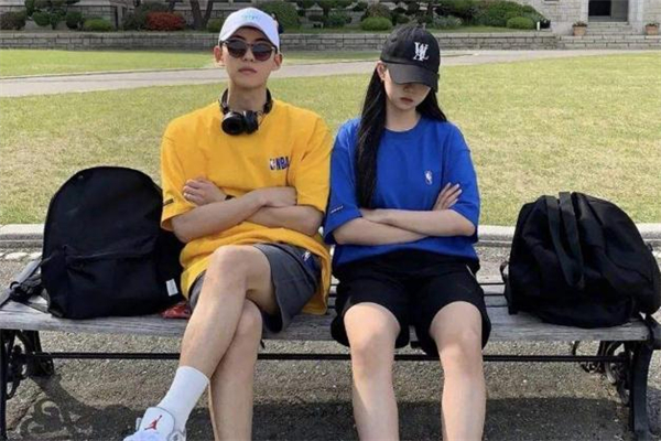 怎么跟高冷的男生聊天 怎么吸引高冷的男生 怎么跟高冷的男生聊天 怎么吸引高冷的男生