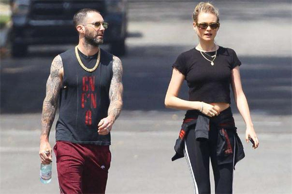 怎么跟高冷的男生聊天 怎么吸引高冷的男生 怎么跟高冷的男生聊天 怎么吸引高冷的男生