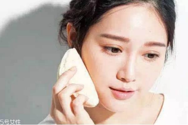 定妝用什么好 比較受歡迎的定妝產(chǎn)品 定妝用什么好 比較受歡迎的定妝產(chǎn)品