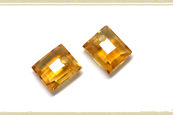 天然水晶和人工水晶的區(qū)別 怎樣能買到性價比高的黃水晶