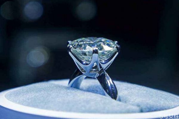 鉆石會貶值嗎 鉆石的價格為什么那么貴呢 鉆石會貶值嗎 鉆石的價格為什么那么貴呢