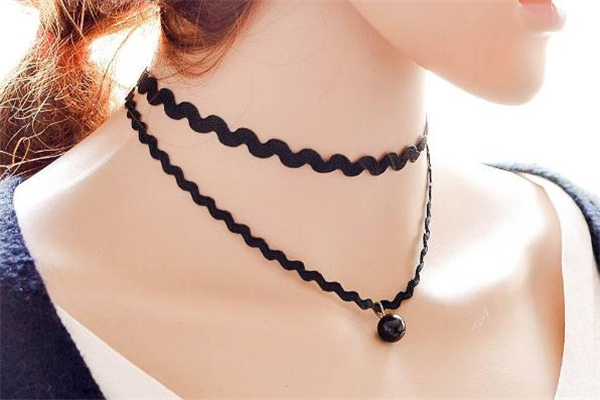 脖子粗戴什么項(xiàng)鏈好看 脖子粗的人適合戴什么項(xiàng)鏈 脖子粗戴什么項(xiàng)鏈好看 脖子粗的人適合戴什么項(xiàng)鏈