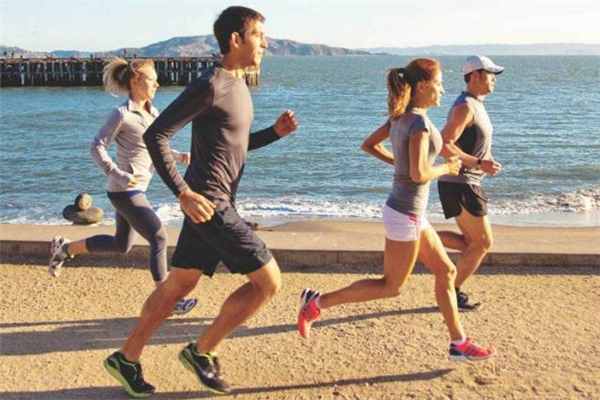 燃脂訓(xùn)練什么時候做最好 燃脂訓(xùn)練動作有哪些 燃脂訓(xùn)練什么時候做最好 燃脂訓(xùn)練動作有哪些