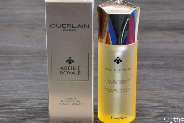 嬌蘭蜜潤柔膚水怎么樣 嬌蘭蜜潤柔膚水適合什么膚質(zhì) 嬌蘭蜜潤柔膚水怎么樣 嬌蘭蜜潤柔膚水適合什么膚質(zhì)