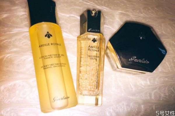 嬌蘭蜜潤(rùn)柔膚水多少錢(qián) 嬌蘭帝皇蜂姿修復(fù)蜜潤(rùn)柔膚水