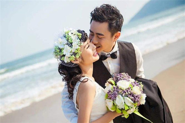 如何做到事業(yè)愛情兩不誤 談戀愛影響工作怎么辦 如何做到事業(yè)愛情兩不誤 談戀愛影響工作怎么辦