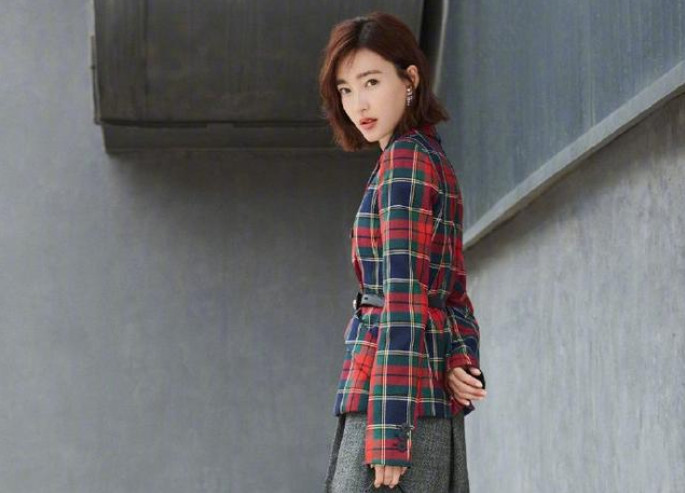 秋冬格子衣服搭配圖片 秋冬格子服裝效果圖 秋冬格子衣服搭配圖片 秋冬格子服裝效果圖