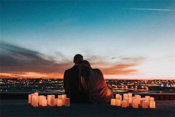 女性該不該為家庭放棄事業(yè) 女人為家庭放棄事業(yè)值得嗎 女性該不該為家庭放棄事業(yè) 女人為家庭放棄事業(yè)值得嗎