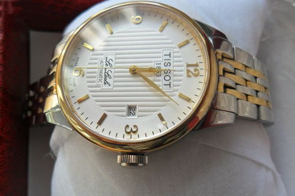 天梭手表機(jī)芯介紹 天梭石英表電池多少錢 天梭手表機(jī)芯介紹 天梭石英表電池多少錢