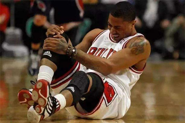 膝蓋肌肉拉傷怎么快速恢復 膝蓋肌肉拉傷多久恢復 膝蓋肌肉拉傷怎么快速恢復 膝蓋肌肉拉傷多久恢復