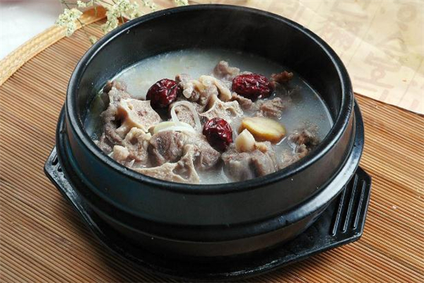 牛尾湯怎么做沒有腥味 牛尾湯怎么可以去腥味 牛尾湯怎么做沒有腥味 牛尾湯怎么可以去腥味