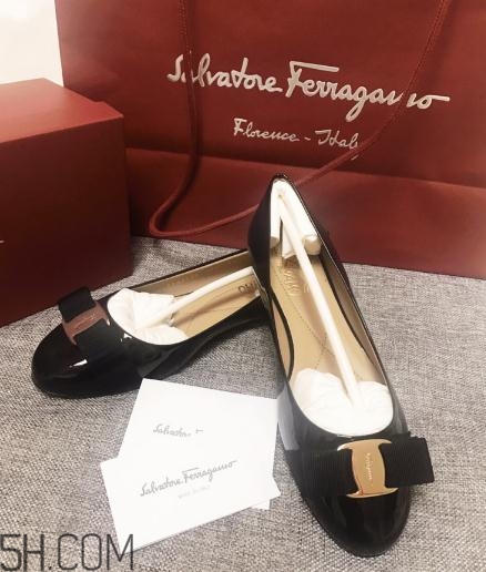 菲拉格慕鞋子多少錢？菲拉格慕鞋子價格