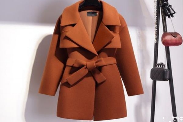 呢絨衣服會掉色嗎 呢絨衣服應該怎么洗呢