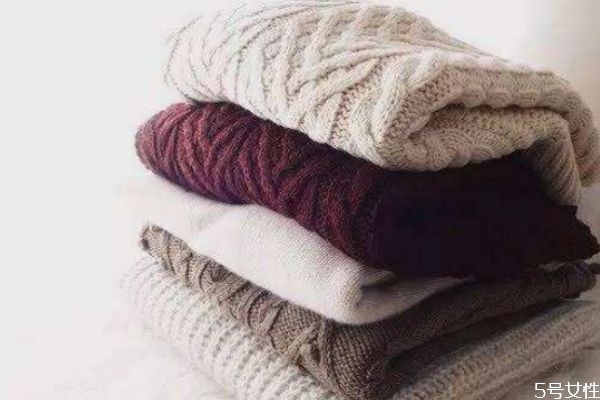 一般冬天衣服的布料是什么呢 冬天的衣服應該清洗呢 一般冬天衣服的布料是什么呢 冬天的衣服應該清洗呢