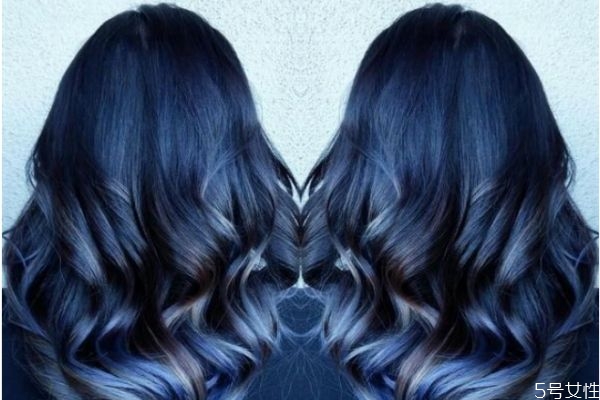 頭發(fā)染藍(lán)后能改色嗎 不漂頭發(fā)能染藍(lán)黑色嗎 頭發(fā)染藍(lán)后能改色嗎 不漂頭發(fā)能染藍(lán)黑色嗎