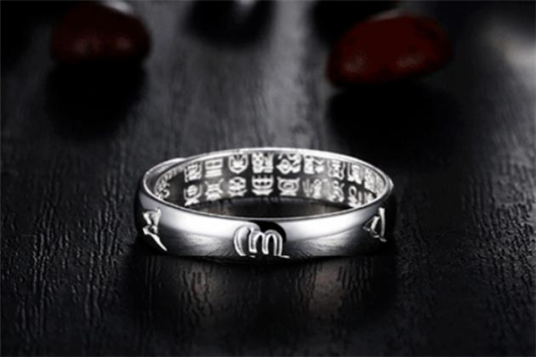 男生戴什么樣的銀戒指好看 男生適合戴什么銀戒指 男生戴什么樣的銀戒指好看 男生適合戴什么銀戒指