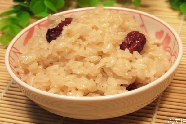 糯米是什么米呢 糯米有什么營養(yǎng)價值呢 糯米是什么米呢 糯米有什么營養(yǎng)價值呢