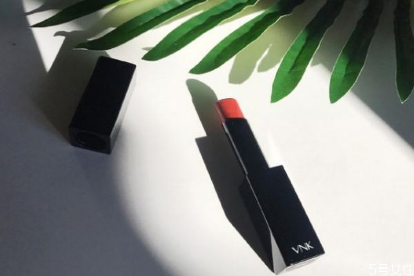 vnk的口紅好用嗎 vnk口紅什么檔次 vnk的口紅好用嗎 vnk口紅什么檔次