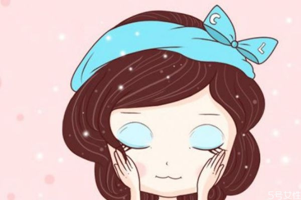 鼻子為什么會(huì)起皮呢 鼻子起皮的原因是什么呢