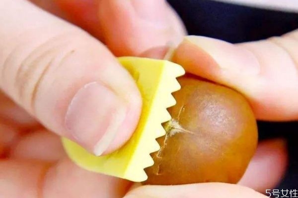 吃栗子會(huì)胖嗎 栗子的熱量是多少呢 吃栗子會(huì)胖嗎 栗子的熱量是多少呢