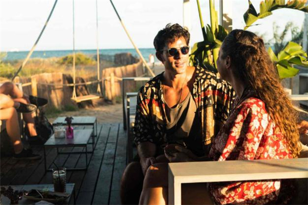 喜歡的女生找你訴苦怎么辦 女生跟你訴苦的時(shí)候怎么回復(fù) 喜歡的女生找你訴苦怎么辦 女生跟你訴苦的時(shí)候怎么回復(fù)