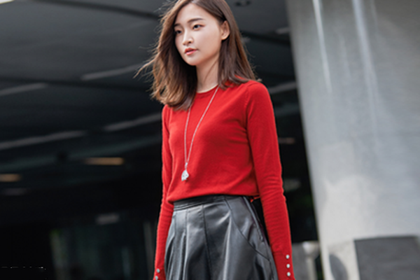 羊毛衫和羊絨衫哪個更容易起球 羊毛衫和羊絨衫哪個更貴 羊毛衫和羊絨衫哪個更容易起球 羊毛衫和羊絨衫哪個更貴