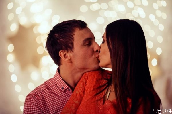 怎么要陌生女生 巧妙的向女孩要 怎么要陌生女生 巧妙的向女孩要