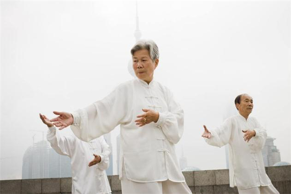 八段錦可以空腹練嗎 八段錦可以治便秘嗎 八段錦可以空腹練嗎 八段錦可以治便秘嗎