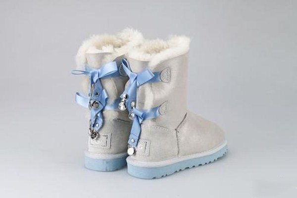 雪地靴不跟腳是大了嗎 鞋子太重會導(dǎo)致不跟腳嗎