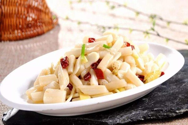 藕帶要削皮嗎 藕帶有哪些營(yíng)養(yǎng)物質(zhì) 藕帶要削皮嗎 藕帶有哪些營(yíng)養(yǎng)物質(zhì)