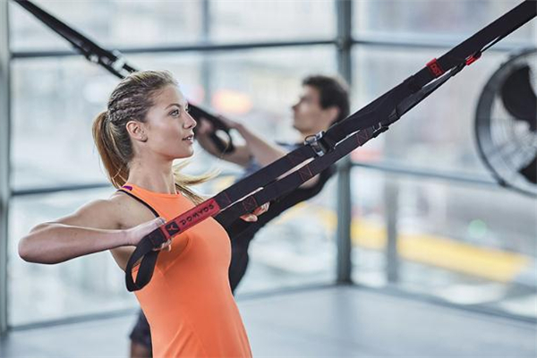 拉力繩和啞鈴哪個好 拉力繩和啞鈴哪個有效 拉力繩和啞鈴哪個好 拉力繩和啞鈴哪個有效