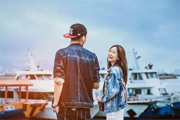 高鐵上怎么要女生微信 高鐵上怎么和旁邊小姐姐搭訕 高鐵上怎么要女生微信 高鐵上怎么和旁邊小姐姐搭訕