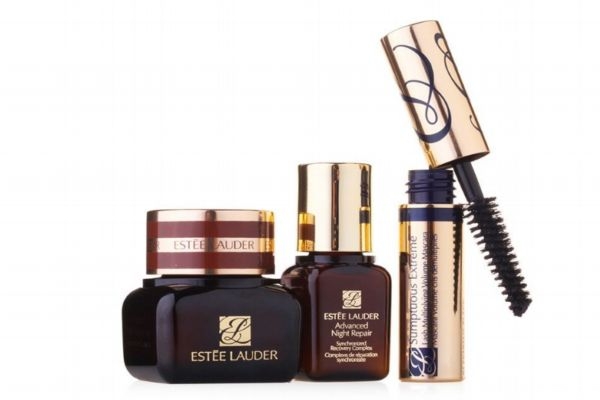 眼部精華應該怎么用呢 眼部精華有什么用呢 眼部精華應該怎么用呢 眼部精華有什么用呢