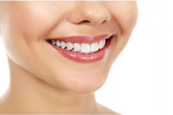 牙齒應該怎么美白呢 美白牙齒要什么方法呢 牙齒應該怎么美白呢 美白牙齒要什么方法呢