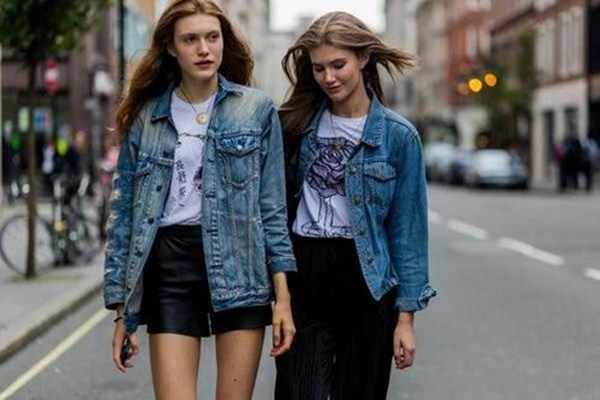 女生簡(jiǎn)單穿搭推薦 牛仔外套怎樣配更時(shí)尚 女生簡(jiǎn)單穿搭推薦 牛仔外套怎樣配更時(shí)尚