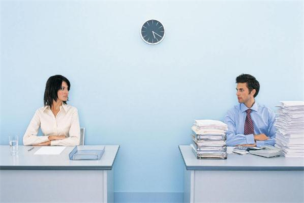 為什么不允許辦公室戀愛(ài) 辦公室戀愛(ài)會(huì)不會(huì)影響工作 為什么不允許辦公室戀愛(ài) 辦公室戀愛(ài)會(huì)不會(huì)影響工作
