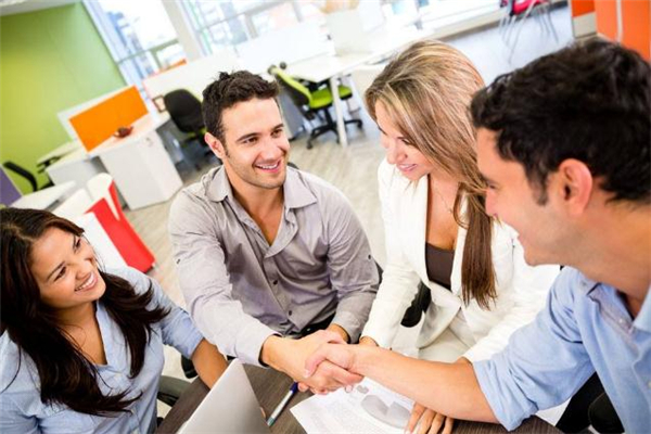 辦公室戀情分手后怎么相處 辦公室戀情分手后要不要辭職 辦公室戀情分手后怎么相處 辦公室戀情分手后要不要辭職