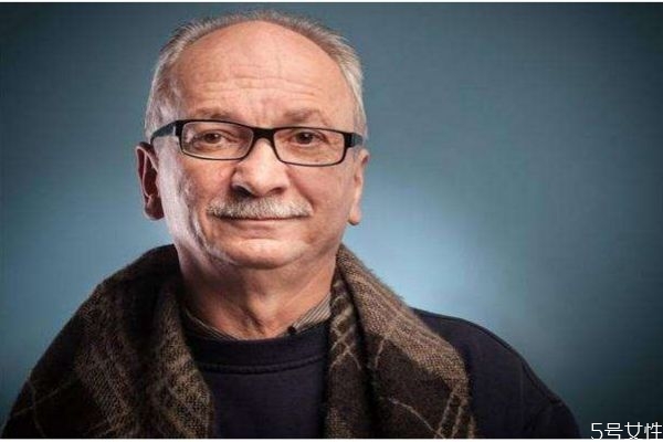 白內(nèi)障的高發(fā)人群是哪些呢 白內(nèi)障可以預(yù)防嗎 白內(nèi)障的高發(fā)人群是哪些呢 白內(nèi)障可以預(yù)防嗎