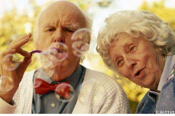 預防老年癡呆的方法 喝茶有奇效 預防老年癡呆的方法 喝茶有奇效