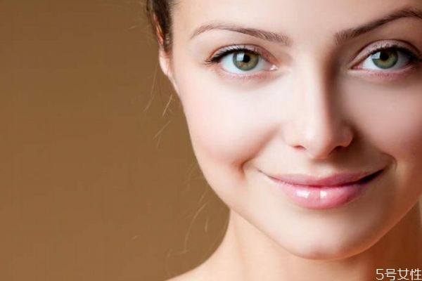 皮膚暗沉發(fā)黃應該怎么辦呢 如何美白皮膚呢 皮膚暗沉發(fā)黃應該怎么辦呢 如何美白皮膚呢