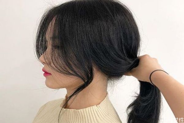 減齡的發(fā)型有哪些 什么發(fā)型最減齡 減齡的發(fā)型有哪些 什么發(fā)型最減齡