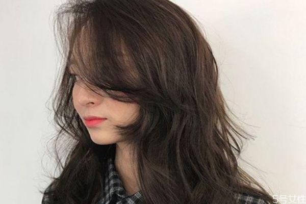 減齡的發(fā)型有哪些 什么發(fā)型最減齡 減齡的發(fā)型有哪些 什么發(fā)型最減齡