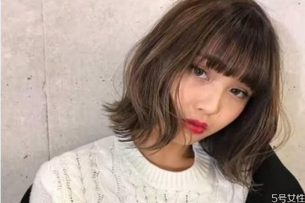 漂發(fā)和染發(fā)有什么區(qū)別 染發(fā)有哪些小細(xì)節(jié) 漂發(fā)和染發(fā)有什么區(qū)別 染發(fā)有哪些小細(xì)節(jié)